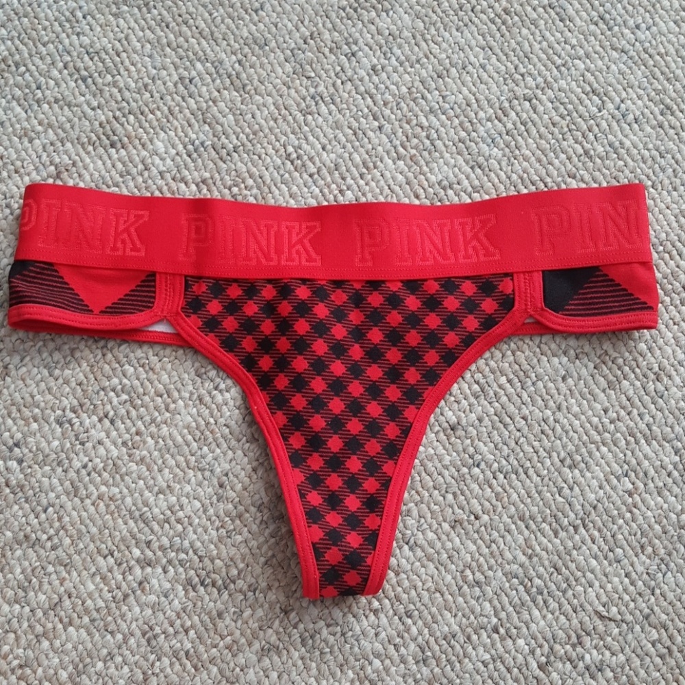 VS Pink thong